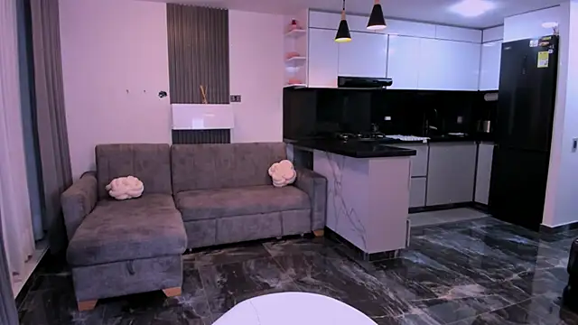 1lubonnie online show from September 9, 12:43 am