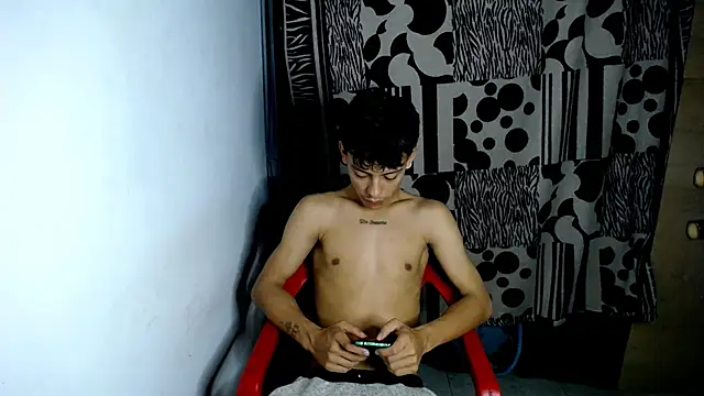 Snapshot of Maicol_Garcia chatting on January 26, 5:02 am Maicol Garcia online show from January 26, 5:02 am