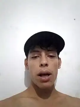 Snapshot of Maicol_Garcia chatting on February 8, 1:22 am Maicol Garcia online show from February 8, 1:22 am