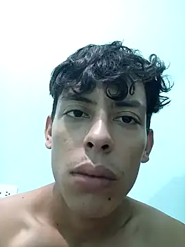 Snapshot of Maicol_Garcia chatting on October 15, 2:11 am Maicol Garcia online show from October 15, 2:11 am