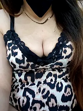 Ayochaa online show from April 24, 10:45 pm