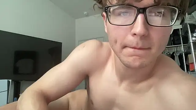 Snapshot of ryan_28747 chatting on February 7, 7:17 pm ryan 28747 online show from February 7, 7:17 pm