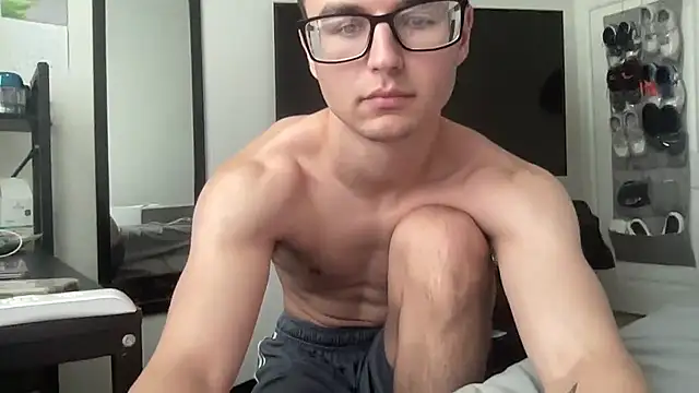 Snapshot of ryan_28747 chatting on November 12, 7:24 pm ryan 28747 online show from November 12, 7:24 pm