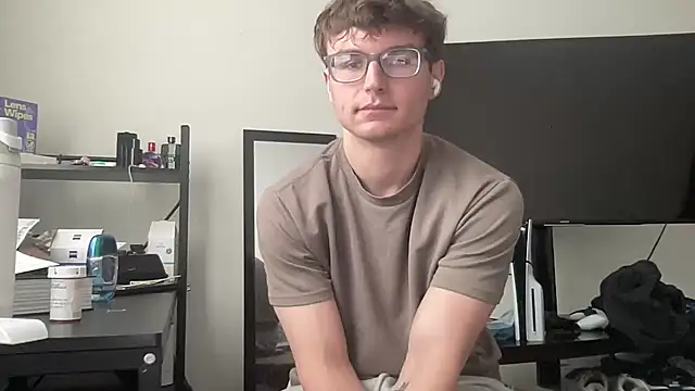 ryan 28747 online show from April 11, 8:57 pm