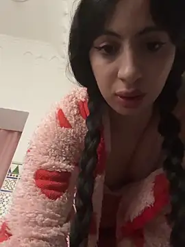 Snapshot of majdolin78 chatting on February 1, 10:58 am majdolin78 online show from February 1, 10:58 am