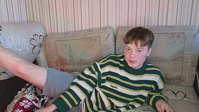 Snapshot of cameron-crowly chatting on January 27, 10:38 am cameron-crowly online show from January 27, 10:38 am