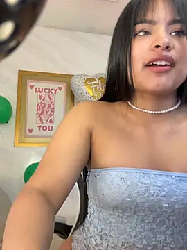 Snapshot of Paulette_v chatting on March 18, 2:20 pm Paulette v online show from March 18, 2:20 pm