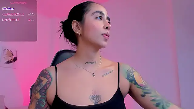 sophierooy22 online show from September 25, 12:36 am