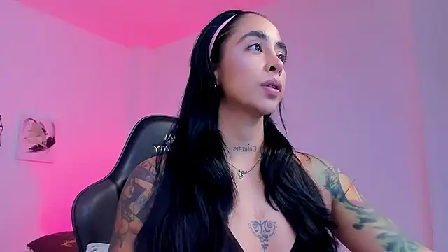 sophierooy22 online show from October 19, 2:07 pm