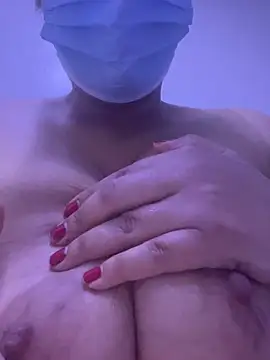 Snapshot of Lola-Sexxx chatting on February 1, 3:07 pm Lola-Sexxx online show from February 1, 3:07 pm