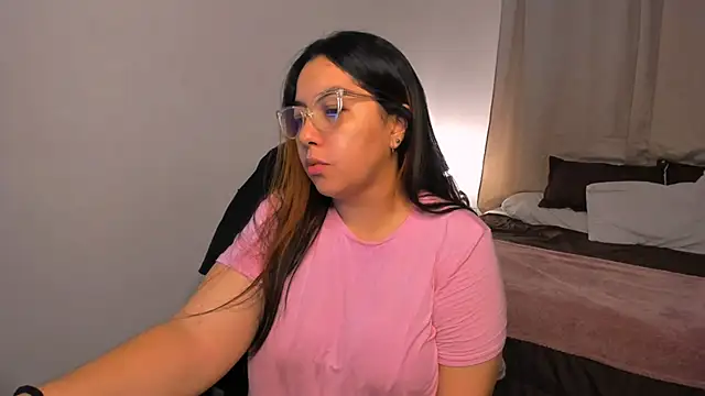 brithany olson25 online show from October 12, 12:48 pm