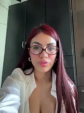 thompsonabella666 online show from May 24, 8:25 pm