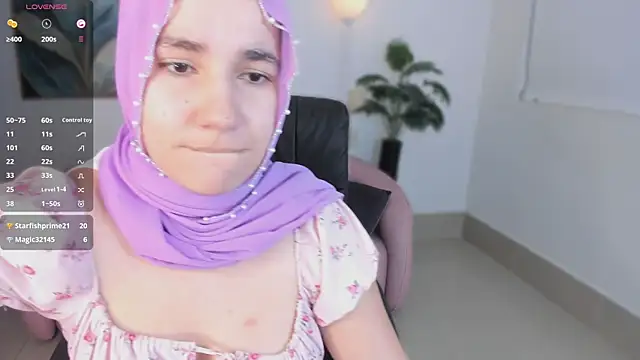 Ayha khalaf online show from October 10, 1:15 am