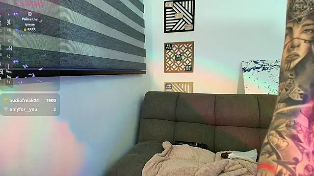 love sharol  online show from March 18, 3:20 am