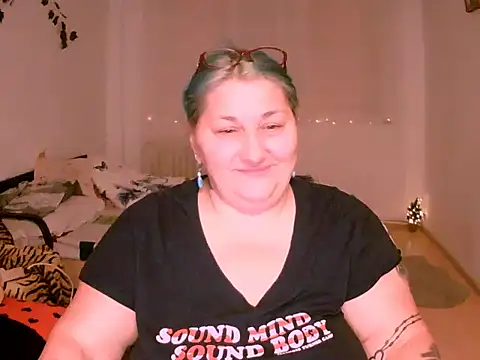 mayamayx online show from January 15, 7:39 pm