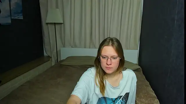 TessaSwans online show from January 30, 3:19 pm