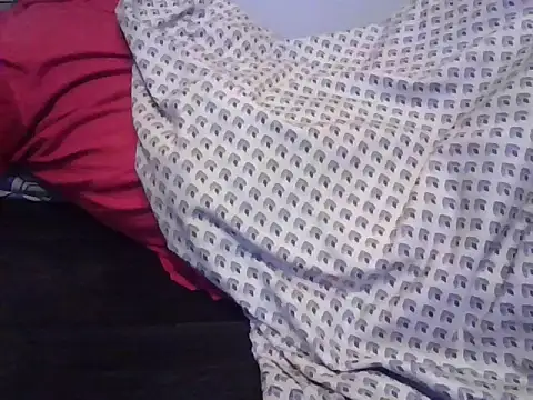 Snapshot of H50france chatting on October 19, 7:03 pm H50france online show from October 19, 7:03 pm