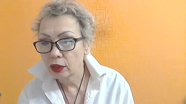 NessyJenixs online show from December 19, 5:20 pm