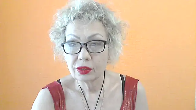 Snapshot of NessyJenixs chatting on May 26, 6:53 am NessyJenixs online show from May 26, 6:53 am