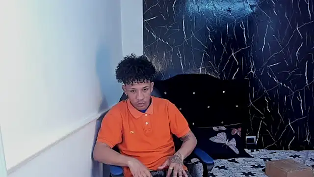 carlos alber12 online show from November 9, 2:59 pm