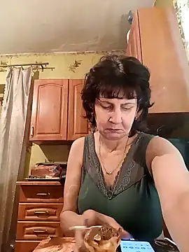 Snapshot of Laura_Kiss chatting on January 17, 8:45 am Laura Kiss online show from January 17, 8:45 am