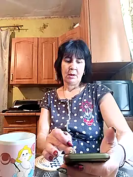 Snapshot of Laura_Kiss chatting on February 13, 7:03 am Laura Kiss online show from February 13, 7:03 am