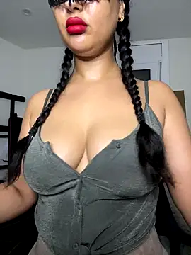 Lobna-alami online show from September 8, 9:36 pm