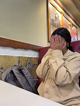 fiorella paris online show from February 16, 7:21 pm