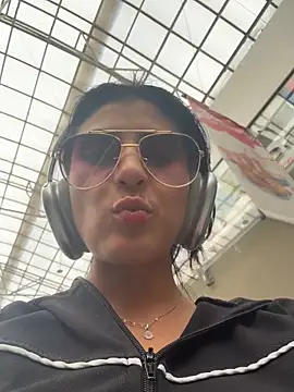 fiorella paris online show from March 14, 9:09 pm