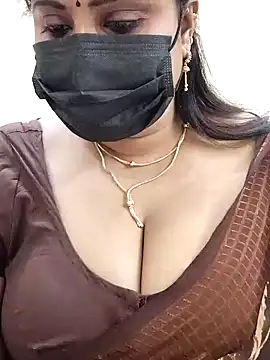 Snapshot of Queenflowerr chatting on January 27, 2:02 pm Queenflowerr online show from January 27, 2:02 pm