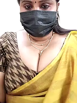 Snapshot of Queenflowerr chatting on January 29, 3:04 pm Queenflowerr online show from January 29, 3:04 pm