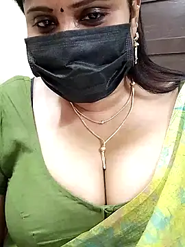 Snapshot of Queenflowerr chatting on February 3, 10:14 am Queenflowerr online show from February 3, 10:14 am