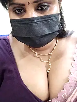 Snapshot of Queenflowerr chatting on March 15, 4:10 pm Queenflowerr online show from March 15, 4:10 pm