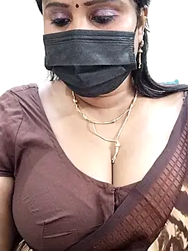 Snapshot of Queenflowerr chatting on March 16, 2:00 pm Queenflowerr online show from March 16, 2:00 pm