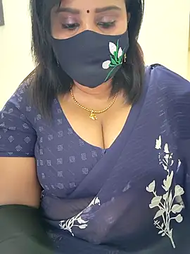 Snapshot of Queenflowerr chatting on November 5, 6:08 pm Queenflowerr online show from November 5, 6:08 pm