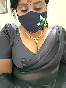 Snapshot of Queenflowerr chatting on November 6, 4:52 pm Queenflowerr online show from November 6, 4:52 pm