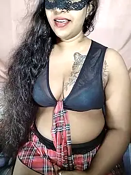 Snapshot of Sexy-Monikaa chatting on October 11, 1:27 am Sexy-Monikaa online show from October 11, 1:27 am