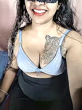 Snapshot of Sexy-Monikaa chatting on October 18, 1:56 pm Sexy-Monikaa online show from October 18, 1:56 pm