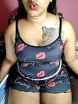 Snapshot of Sexy-Monikaa chatting on April 29, 6:36 pm Sexy-Monikaa online show from April 29, 6:36 pm