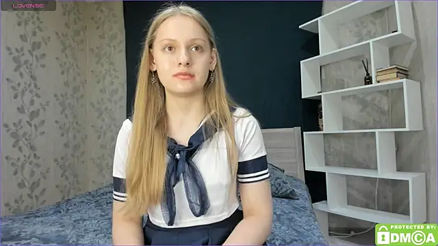 onelovelyalice online show from January 22, 8:59 pm