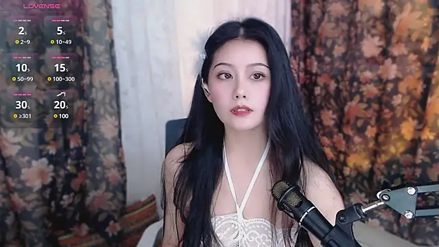 Snapshot of cat-lady-6688 chatting on February 26, 10:47 am cat-lady-6688 online show from February 26, 10:47 am