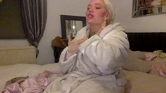 blissdimicco online show from January 31, 9:16 pm