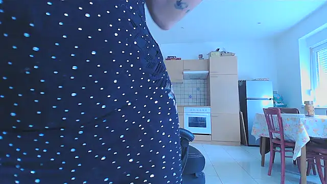 serena  vedette online show from January 30, 2:25 pm