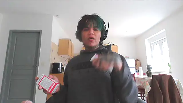 serena  vedette online show from February 12, 11:40 am