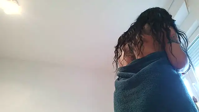 serena  vedette online show from February 20, 1:11 pm