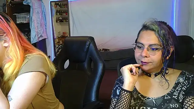 Evelan420 online show from February 20, 6:52 pm