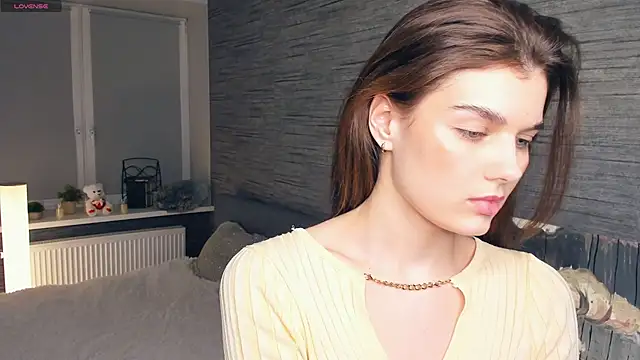 FloraDobb online show from February 28, 2:53 am