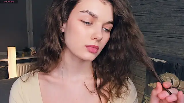 FloraDobb online show from March 8, 11:07 pm