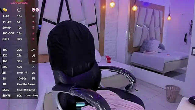 Belinda Braund online show from February 17, 3:53 pm