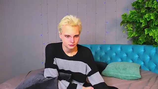 DemianEnglen online show from February 2, 11:42 pm